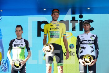 2021-09-05 - Maglia gialla e vincitore del Giro del Friuli 2021 a Jonas Rapp (Hrinkow Advarics Cycleang) secondo classificato José Felic Parra Cuerda (Equipo Kern Pharma) terzo Antonio Puppio (Team Qhubeka) - GIRO DELLA REGIONE FVG ELITE E UNDER 23 - 3° TAPPA - MORTEGLIANO (UD) - PORDENONE (PN) - STREET - CYCLING