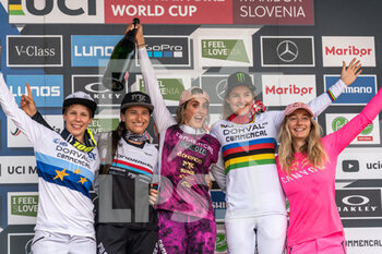 2021-08-15 - Womens elite podium, 1st Myriam NICOLE of France, 2nd Eleonora FARINA of Italy, 3rd Camille BALANCHE of Switzerland, 4th Monika HRASTNIK of Slovenia, 5th Tahnee SEAGRAVE of Great Britain, during the 2021 Mountain Bike World Cup on August 15, 2021 in Maribor, Slovenia - Photo Olly Bowman / DPPI - 2021 MOUNTAIN BIKE WORLD CUP - MTB - MOUNTAIN BIKE - CYCLING