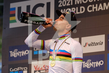 2021-08-28 - Nino Schurter (Switzerland) - UCI MTB WORLD CHAMPIONSHIP - CROSS COUNTRY - ELITE MEN RACE - MTB - MOUNTAIN BIKE - CYCLING