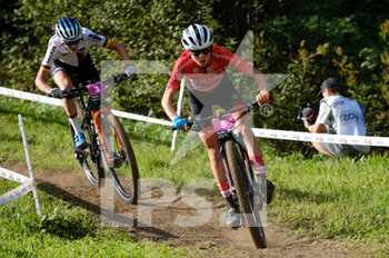 2021-08-28 - (5) - Mona Mitterwallner (Austria) followed by (3) - Ronja Eibl (Germany) - UCI MTB WORLD CHAMPIONSHIP - CROSS COUNTRY - WOMEN U23 RACE - MTB - MOUNTAIN BIKE - CYCLING