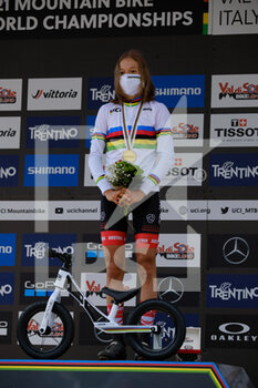 2021-08-28 - (5) - Mona Mitterwallner (Austria) world champion of U23 cross country category - UCI MTB WORLD CHAMPIONSHIP - CROSS COUNTRY - WOMEN U23 RACE - MTB - MOUNTAIN BIKE - CYCLING