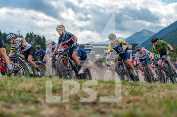 2021-08-26 - The start of the race during the Cross Country Short Track XCC at the 2021 MTB World Championships, Mountain Bike cycling event on August 26, 2021 in Val Di Sole, Italy - Photo Olly Bowman / DPPI - 2021 MTB WORLD CHAMPIONSHIPS - MTB - MOUNTAIN BIKE - CYCLING