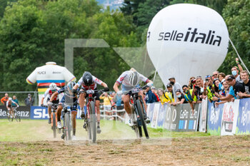 2021-08-26 - Elite women finish line, 1st place Sina FREI of Switzerland, 2nd place Evie RICHARDS of Great Britain, 3rd place FERRAND PREVOT Pauline of France, during the Cross Country Short Track XCC at the 2021 MTB World Championships, Mountain Bike cycling event on August 26, 2021 in Val Di Sole, Italy - Photo Olly Bowman / DPPI - 2021 MTB WORLD CHAMPIONSHIPS - MTB - MOUNTAIN BIKE - CYCLING