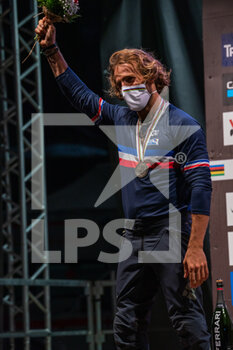 2021-08-27 - Adrien LORON of France, 2nd place, during the 2021 MTB World Championships, Four Cross (4X), Mountain Bike cycling event on August 27, 2021 in Val Di Sole, Italy - Photo Olly Bowman / DPPI - 2021 MTB WORLD CHAMPIONSHIPS - MTB - MOUNTAIN BIKE - CYCLING