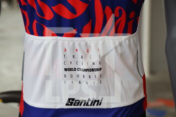 2021-10-20 - Jersey collector world championship uci track Roubaix during the Tissot UCI Track Cycling World Championships 2021 on October 20, 2021 at Stab Vélodrome in Roubaix, France - TISSOT UCI TRACK CYCLING WORLD CHAMPIONSHIPS 2021 - TRACK - CYCLING