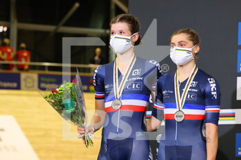2021-10-23 - France Marie LE NET and Clara COPPOLI podium Madison women during the Tissot UCI Track Cycling World Championships 2021 on October 23, 2021 at Stab Vélodrome in Roubaix, France - TISSOT UCI TRACK CYCLING WORLD CHAMPIONSHIPS 2021 - TRACK - CYCLING