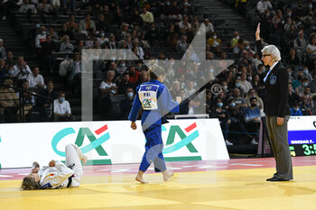 2021-10-16 - Women -48 kg, Balndine PONT (blue) of France competes and wins by ippon during the Paris Grand Slam 2021, Judo event on October 16, 2021 at AccorHotels Arena in Paris, France - PARIS GRAND SLAM 2021, JUDO EVENT - JUDO - CONTACT