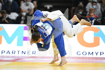 2021-10-16 - Women -57 kg, Faiza MOKDAR of France competes and tries an uchi mata during the Paris Grand Slam 2021, Judo event on October 16, 2021 at AccorHotels Arena in Paris, France - PARIS GRAND SLAM 2021, JUDO EVENT - JUDO - CONTACT