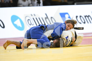 2021-10-16 - Women -52 kg, Chloe DEVICTOR of France competes and wins by ippon (osaekomi) during the Paris Grand Slam 2021, Judo event on October 16, 2021 at AccorHotels Arena in Paris, France - PARIS GRAND SLAM 2021, JUDO EVENT - JUDO - CONTACT