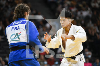 2021-10-16 - Me, -73 kg, HARADA KENSHI of Japan gold medal competes during the Paris Grand Slam 2021, Judo event on October 16, 2021 at AccorHotels Arena in Paris, France - PARIS GRAND SLAM 2021, JUDO EVENT - JUDO - CONTACT