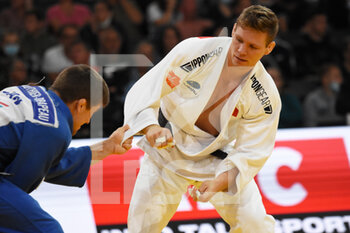 2021-10-18 - Matthias Casse (BEL) competes on men's -81kg during the Paris Grand Slam 2021, Judo event on October 17, 2021 at AccorHotels Arena in Paris, France - PARIS GRAND SLAM 2021 - JUDO - CONTACT