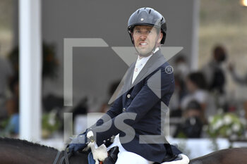 2021-09-10 - Simon Delestre (FRA) during the Longines Global Champions Tour, Individual Riders, Equestrian CSI 5 on September 10, 2021 at Circo Massimo in Rome - LONGINES GLOBAL CHAMPIONS TOUR AND GCL FINALS - INTERNATIONALS - EQUESTRIAN