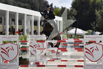 2021-09-18 - Ben Maher (GBR) during the Longines Global Champions Tour, Individual Riders, Equestrian CSI5 Int. Jumping Competitition (1.55m) on September 18, 2021 at Circo Massimo in Rome. - LONGINES GLOBAL CHAMPIONS TOUR AND GCL FINALS - INTERNATIONALS - EQUESTRIAN