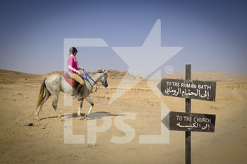 2021-10-28 - Camille Cerf (miss France 2015) during the Gallops of Jordan 2021 at Wadi Rum desert to Petra on October 28th, 2021, in Wadi Rum desert, Jordan - GALLOPS OF JORDAN 2021 - INTERNATIONALS - EQUESTRIAN
