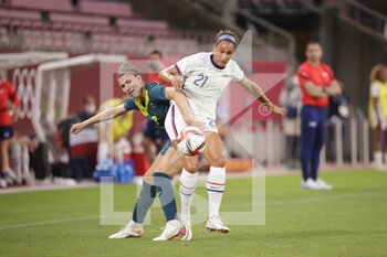 2021-07-27 - Steph CATLEY (AUS) Lynn WILLIAMS (USA) during the Olympic Games Tokyo 2020, Football Women's First Round Group G between United States and Australia on July 27, 2021 at Ibaraki Kashima Stadium in Kashima, Japan - Photo Photo Kishimoto / DPPI - OLYMPIC GAMES TOKYO 2020, JULY 27, 2021 - OLYMPIC GAMES TOKYO 2020 - OLYMPIC GAMES