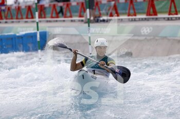 2021-07-27 - Jessica FOX (AUS) 3rd Bronze Medal during the Olympic Games Tokyo 2020, Canoe Slalom Women's Kayak Final on July 27, 2021 at Kasai Canoe Slalom Centre in Tokyo, Japan - Photo Photo Kishimoto / DPPI - OLYMPIC GAMES TOKYO 2020, JULY 27, 2021 - OLYMPIC GAMES TOKYO 2020 - OLYMPIC GAMES