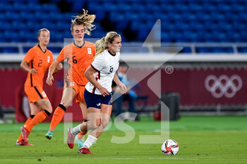 2021-07-30 - Jill Roord of the Netherlands and Lindsey Horan of the United States during the Olympic Games Tokyo 2020, Football Women's Quarter Final match between Netherlands and United States on July 30, 2021 at International Stadium Yokohama in Yokohama, Japan - Photo Pablo Morano / Orange Pictures / DPPI - OLYMPIC GAMES TOKYO 2020, JULY 30, 2021 - OLYMPIC GAMES TOKYO 2020 - OLYMPIC GAMES