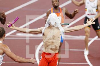 2021-07-31 - Kajetan DUSZYNSKI (POL) during the Olympic Games Tokyo 2020, Athletics 4×400m Relay Mixed Final on July 31, 2021 at Olympic Stadium in Tokyo, Japan - Photo Photo Kishimoto / DPPI - OLYMPIC GAMES TOKYO 2020, JULY 31, 2021 - OLYMPIC GAMES TOKYO 2020 - OLYMPIC GAMES