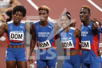 2021-07-31 - Dominican Republic Silver Medal during the Olympic Games Tokyo 2020, Athletics 4×400m Relay Mixed Final on July 31, 2021 at Olympic Stadium in Tokyo, Japan - Photo Photo Kishimoto / DPPI - OLYMPIC GAMES TOKYO 2020, JULY 31, 2021 - OLYMPIC GAMES TOKYO 2020 - OLYMPIC GAMES