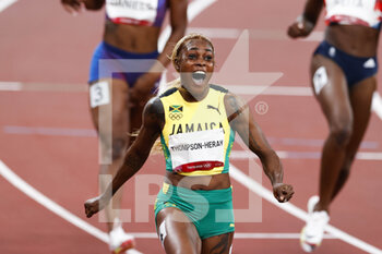 2021-07-31 - Elaine THOMPSON (JAM) Gold Medal during the Olympic Games Tokyo 2020, Athletics Women's 100m Final on July 31, 2021 at Olympic Stadium in Tokyo, Japan - Photo Photo Kishimoto / DPPI - OLYMPIC GAMES TOKYO 2020, JULY 31, 2021 - OLYMPIC GAMES TOKYO 2020 - OLYMPIC GAMES