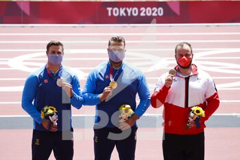 2021-08-01 - Simon PETTERSSON (SWE) 2nd Silver Medal, Daniel STAHL (SWE) Winner Gold Medal, Lukas WEISSHAIDINGER (AUT) 3rd Bronze Medal during the Olympic Games Tokyo 2020, Athletics Men's Hammer Throw Medal Ceremony on August 1, 2021 at Olympic Stadium in Tokyo, Japan - Photo Yuya Nagase / Photo Kishimoto / DPPI - OLYMPIC GAMES TOKYO 2020, AUGUST 1, 2021 - OLYMPIC GAMES TOKYO 2020 - OLYMPIC GAMES