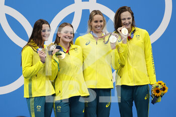 2021-08-01 - Team Australia, winner Gold Medal, McKEOWN Kaylee, HODGES Chelsea, McKEON Emma, CAMPBELL Cate during the Olympic Games Tokyo 2020, Swimming Women's 4 x 100m Freestyle Relay Medal Ceremony on August 1, 2021 at Tokyo Aquatics Centre in Tokyo, Japan - Photo Takamitsu Mifune / Photo Kishimoto / DPPI - OLYMPIC GAMES TOKYO 2020, AUGUST 1, 2021 - OLYMPIC GAMES TOKYO 2020 - OLYMPIC GAMES