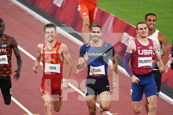 2021-08-01 - Adrian Ben (ESP), Gabriel Tual (FRA), Clayton Murphy (USA) compete on men's 800m semi-final during the Olympic Games Tokyo 2020, Athletics, on August 1, 2021 at Tokyo Olympic Stadium in Tokyo, Japan - Photo Yoann Cambefort / Marti Media / DPPI - OLYMPIC GAMES TOKYO 2020, AUGUST 1, 2021 - OLYMPIC GAMES TOKYO 2020 - OLYMPIC GAMES