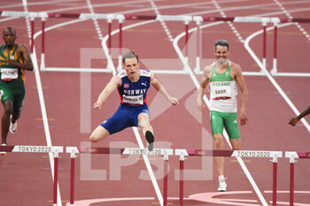 2021-08-01 - Karsten Warholm (NOR) competeS on men's 400m hurdles semi-final during the Olympic Games Tokyo 2020, Athletics, on August 1, 2021 at Tokyo Olympic Stadium in Tokyo, Japan - Photo Yoann Cambefort / Marti Media / DPPI - OLYMPIC GAMES TOKYO 2020, AUGUST 1, 2021 - OLYMPIC GAMES TOKYO 2020 - OLYMPIC GAMES