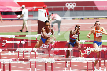 2021-08-02 - Jasmine CAMACHO-QUINN (PUR) Winner Gold Medal, Kendra HARRISON (USA) 2nd place Silver Medal during the Olympic Games Tokyo 2020, Athletics Women's 100m Hurdles Final on August 2, 2021 at Olympic Stadium in Tokyo, Japan - Photo Photo Kishimoto / DPPI - OLYMPIC GAMES TOKYO 2020, AUGUST 02, 2021 - OLYMPIC GAMES TOKYO 2020 - OLYMPIC GAMES