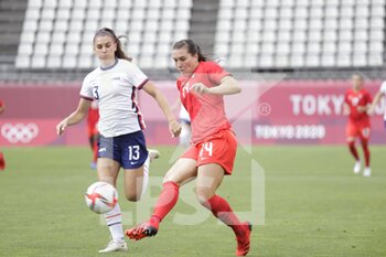 2021-08-02 - Alex MORGAN (USA) Vanessa GILLES (CAN) during the Olympic Games Tokyo 2020, Football Women's Semi-Final between United States and Canada on August 2, 2021 at Ibaraki Kashima Stadium in Kashima, Japan - Photo Photo Kishimoto / DPPI - OLYMPIC GAMES TOKYO 2020, AUGUST 02, 2021 - OLYMPIC GAMES TOKYO 2020 - OLYMPIC GAMES