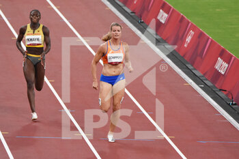 2021-08-03 - Lisa Marie Kwayie (GER), Dafne Schippers (NED) compete on women's 200m semi-final during the Olympic Games Tokyo 2020, Athletics, on August 2, 2021 at Tokyo Olympic Stadium in Tokyo, Japan - Photo Yoann Cambefort / Marti Media / DPPI - OLYMPIC GAMES TOKYO 2020, AUGUST 02, 2021 - OLYMPIC GAMES TOKYO 2020 - OLYMPIC GAMES