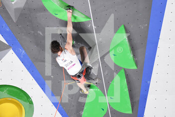 04/08/2021 - Adam Ondra (CZE) competes on men's lead qualification, during the Olympic Games Tokyo 2020, Sport Climbing on August 3, 2021 at Aomi Urban Sports Park, in Tokyo, Japan - Photo Yoann Cambefort / Marti Media / DPPI - OLYMPIC GAMES TOKYO 2020, AUGUST 03, 2021 - OLIMPIADI TOKYO 2020 - GIOCHI OLIMPICI