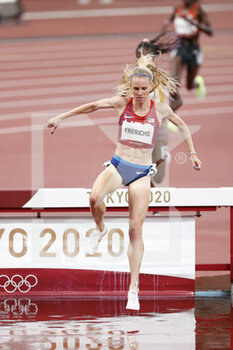 2021-08-04 - FRERICHS Courtney (USA) Silver Medal during the Olympic Games Tokyo 2020, Athletics Women's 3000m Steeplechase Final on August 4, 2021 at Olympic Stadium in Tokyo, Japan - Photo Yuya Nagase / Photo Kishimoto / DPPI - OLYMPIC GAMES TOKYO 2020, AUGUST 04, 2021 - OLYMPIC GAMES TOKYO 2020 - OLYMPIC GAMES