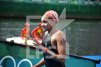 2021-08-04 - Alice Dearing (GBR) competes on women's 10km during the Olympic Games Tokyo 2020, Marathon swimming, on August 4, 2021 at Odaiba Marine Park in Tokyo, Japan - Photo Yoann Cambefort / Marti Media / DPPI - OLYMPIC GAMES TOKYO 2020, AUGUST 04, 2021 - OLYMPIC GAMES TOKYO 2020 - OLYMPIC GAMES