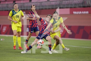 2021-08-05 - Kelley O'HARA (USA) Caitlin FOORD (AUS) during the Olympic Games Tokyo 2020, Football Women's Bronze Medal Match between Australia and United States on August 5, 2021 at Ibaraki Kashima Stadium in Kashima, Japan - Photo Photo Kishimoto / DPPI - OLYMPIC GAMES TOKYO 2020, AUGUST 05, 2021 - OLYMPIC GAMES TOKYO 2020 - OLYMPIC GAMES