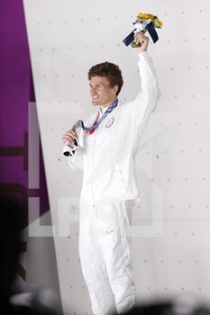 05/08/2021 - Nathaniel COLEMAN (USA) Silver Medal during the Olympic Games Tokyo 2020, Sport Climbing Men's Combined Final Medal Ceremony on August 5, 2021 at Aomi Urban Sports Park in Tokyo, Japan - Photo Photo Kishimoto / DPPI - OLYMPIC GAMES TOKYO 2020, AUGUST 05, 2021 - OLIMPIADI TOKYO 2020 - GIOCHI OLIMPICI
