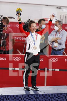 06/08/2021 - GENEST Lauriane (CAN) 3rd Bronze Medal during the Olympic Games Tokyo 2020, Cycling Track Women's Keirin Medal Ceremony on August 5, 2021 at Izu Velodrome in Izu, Japan - Photo Photo Kishimoto / DPPI - OLYMPIC GAMES TOKYO 2020, AUGUST 06, 2021 - OLIMPIADI TOKYO 2020 - GIOCHI OLIMPICI