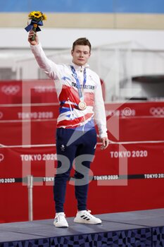 2021-08-06 - CARLIN Jack (GBR) 3rd Bronze Medal during the Olympic Games Tokyo 2020, Cycling Track Men's Sprint Medal Ceremony on August 6, 2021 at Izu Velodrome in Izu, Japan - Photo Photo Kishimoto / DPPI - OLYMPIC GAMES TOKYO 2020, AUGUST 06, 2021 - OLYMPIC GAMES TOKYO 2020 - OLYMPIC GAMES