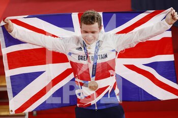2021-08-06 - CARLIN Jack (GBR) 3rd Bronze Medal during the Olympic Games Tokyo 2020, Cycling Track Men's Sprint Medal Ceremony on August 6, 2021 at Izu Velodrome in Izu, Japan - Photo Photo Kishimoto / DPPI - OLYMPIC GAMES TOKYO 2020, AUGUST 06, 2021 - OLYMPIC GAMES TOKYO 2020 - OLYMPIC GAMES
