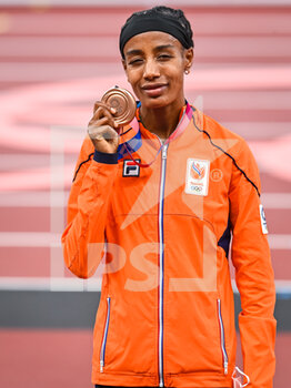 2021-08-06 - Sifan Hassan of the Netherlands Bronze Medal during the Olympic Games Tokyo 2020, Athletics Women's 1500m Medal Ceremony on August 6, 2021 at Olympic Stadium in Tokyo, Japan - Photo Andy Astfalck / Orange Pictures / DPPI - OLYMPIC GAMES TOKYO 2020, AUGUST 06, 2021 - OLYMPIC GAMES TOKYO 2020 - OLYMPIC GAMES