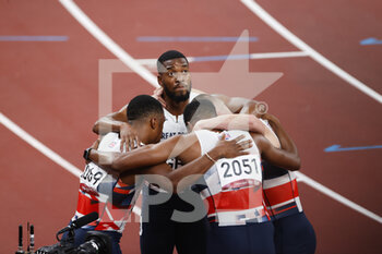 2021-08-06 - Great Britain 2nd Silver Medal during the Olympic Games Tokyo 2020, Athletics Mens 4x100m Relay Final on August 6, 2021 at Olympic Stadium in Tokyo, Japan - Photo Photo Kishimoto / DPPI - OLYMPIC GAMES TOKYO 2020, AUGUST 06, 2021 - OLYMPIC GAMES TOKYO 2020 - OLYMPIC GAMES
