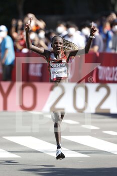 2021-08-07 - JEPCHIRCHIR Peres (KEN) Gold Medal during the Olympic Games Tokyo 2020, Athletics Women's Marathon Final on August 7, 2021 at Sapporo Odori Park in Sapporo, Japan - Photo Photo Kishimoto / DPPI - OLYMPIC GAMES TOKYO 2020, AUGUST 07, 2021 - OLYMPIC GAMES TOKYO 2020 - OLYMPIC GAMES