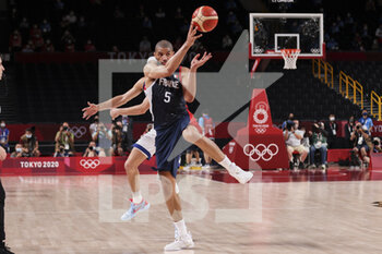 2021-08-07 - Nicolas BATUM (5) of France during the Olympic Games Tokyo 2020, Basketball Gold Medal Game, France - United States on August 7, 2021 at Saitama Super Arena in Tokyo, Japan - Photo Ann-Dee Lamour / CDP MEDIA / DPPI - OLYMPIC GAMES TOKYO 2020, AUGUST 07, 2021 - OLYMPIC GAMES TOKYO 2020 - OLYMPIC GAMES