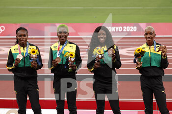 2021-08-07 - Jamaica 3rd Bronze Medal during the Olympic Games Tokyo 2020, Athletics Womens 4x400m Relay Medal Ceremony on August 7, 2021 at Olympic Stadium in Tokyo, Japan - Photo Yuya Nagase / Photo Kishimoto / DPPI - OLYMPIC GAMES TOKYO 2020, AUGUST 07, 2021 - OLYMPIC GAMES TOKYO 2020 - OLYMPIC GAMES