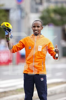 2021-08-08 - NAGEEYE Abdi (NED) 2nd place Silver Medal during the Olympic Games Tokyo 2020, Athletics Men's Marathon Final on August 8, 2021 at Sapporo Odori Park in Sapporo, Japan - Photo Photo Kishimoto / DPPI - OLYMPIC GAMES TOKYO 2020, AUGUST 08, 2021 - OLYMPIC GAMES TOKYO 2020 - OLYMPIC GAMES