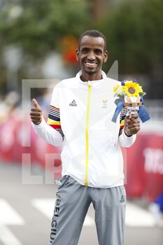 2021-08-08 - ABDI Bashir (BEL) 3rd place Bronze Medal during the Olympic Games Tokyo 2020, Athletics Men's Marathon Final on August 8, 2021 at Sapporo Odori Park in Sapporo, Japan - Photo Photo Kishimoto / DPPI - OLYMPIC GAMES TOKYO 2020, AUGUST 08, 2021 - OLYMPIC GAMES TOKYO 2020 - OLYMPIC GAMES