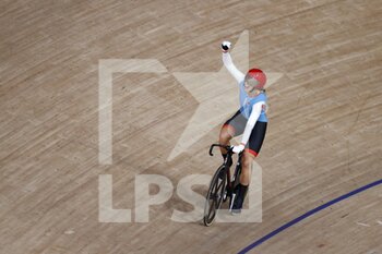 2021-08-08 - MITHCHEL Kelsey (CAN) Gold Medal during the Olympic Games Tokyo 2020, Cycling Track Women's Sprint Final For Gold on August 8, 2021 at Izu Velodrome in Izu, Japan - Photo Photo Kishimoto / DPPI - OLYMPIC GAMES TOKYO 2020, AUGUST 08, 2021 - OLYMPIC GAMES TOKYO 2020 - OLYMPIC GAMES