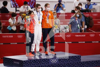 08/08/2021 - Yumi KAJIHARA (JPN) 2nd Silver Medal, VALENTE Jennifer (USA) Winner Gold Medal, WILD Kirsten (NED) 3rd Bronze Medal during the Olympic Games Tokyo 2020, Cycling Track Women's Omnium Medal Ceremony on August 8, 2021 at Izu Velodrome in Izu, Japan - Photo Photo Kishimoto / DPPI - OLYMPIC GAMES TOKYO 2020, AUGUST 08, 2021 - OLIMPIADI TOKYO 2020 - GIOCHI OLIMPICI