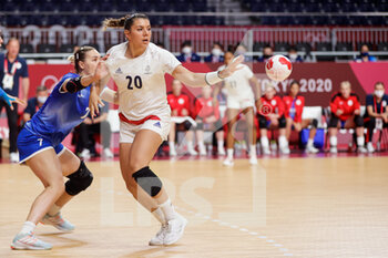 08/08/2021 - Daria Dmitrieva of Russia and Laura Flippes of France during the Olympic Games Tokyo 2020, Handball Women's Gold Medal Match between ROC and France on August 8, 2021 at Yoyogi National Stadium in Tokyo, Japan - Photo Pim Waslander / Orange Pictures / DPPI - OLYMPIC GAMES TOKYO 2020, AUGUST 08, 2021 - OLIMPIADI TOKYO 2020 - GIOCHI OLIMPICI