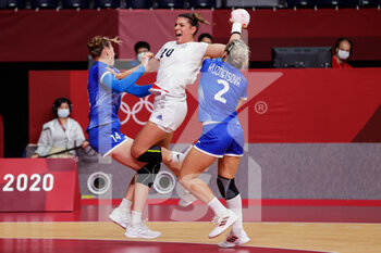 08/08/2021 - Polina Vedekhina of Russia, Laura Flippes of France and Polina Kuznetsova of Russia during the Olympic Games Tokyo 2020, Handball Women's Gold Medal Match between ROC and France on August 8, 2021 at Yoyogi National Stadium in Tokyo, Japan - Photo Pim Waslander / Orange Pictures / DPPI - OLYMPIC GAMES TOKYO 2020, AUGUST 08, 2021 - OLIMPIADI TOKYO 2020 - GIOCHI OLIMPICI